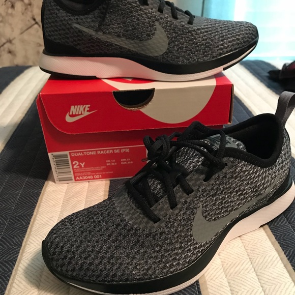 nike dualtone racer 2